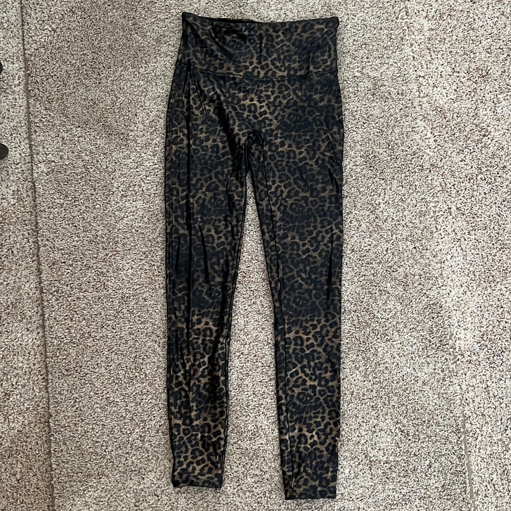 Spanx Faux leather leopard print leggings. Size medium